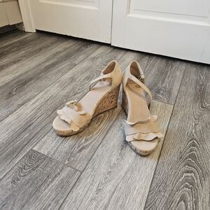 Elegant Beige Wedge Sandals